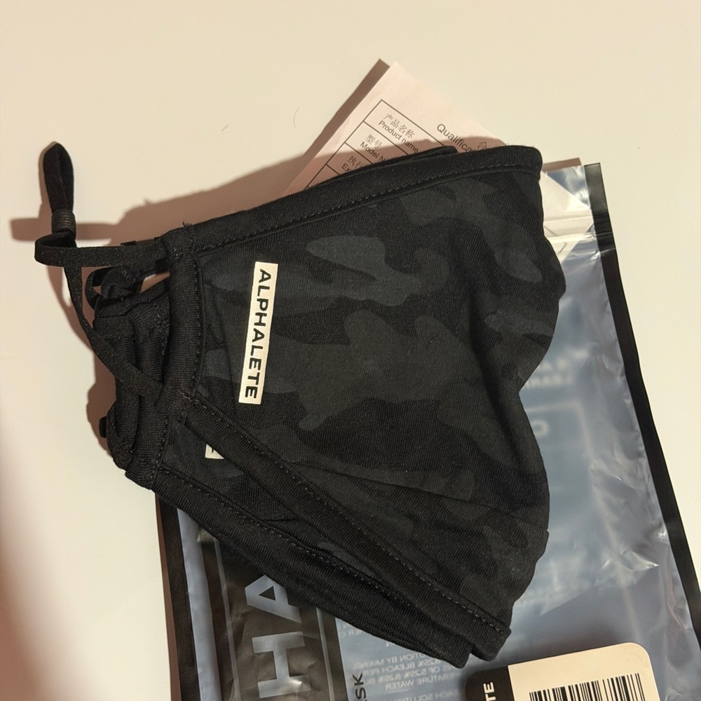 Alphalete Black Face Mask Pack